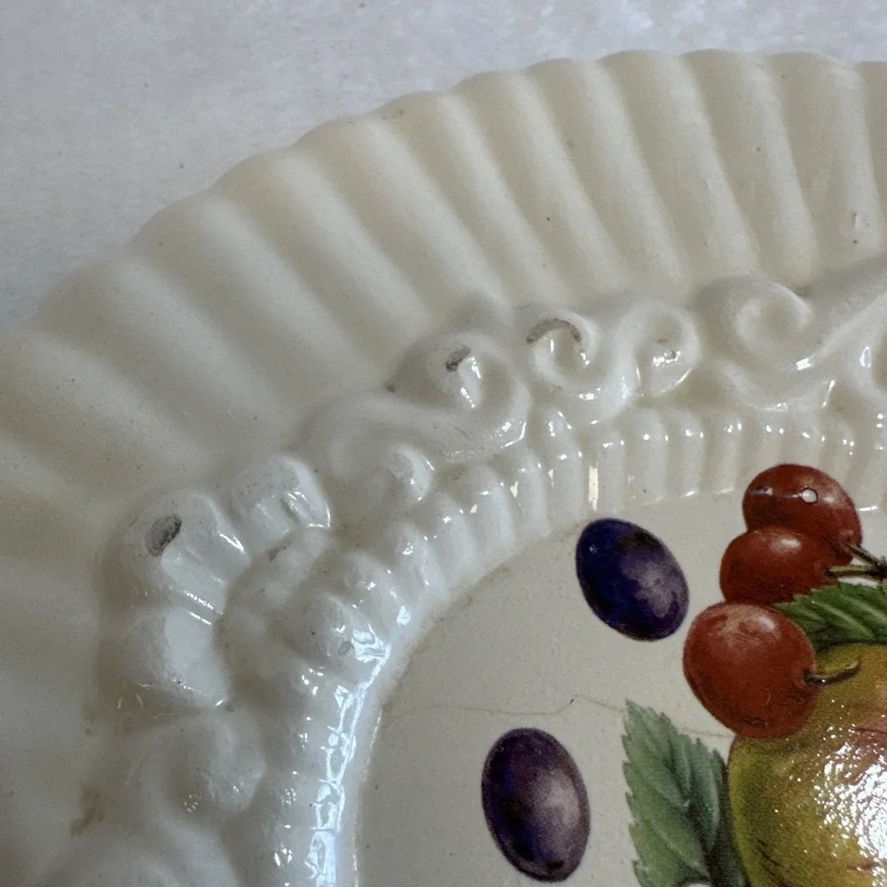 The Unbranded Brand vintage ceramic
